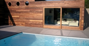 Faire construire une piscine enterrée : guide, conseils, fonctionnement et coût