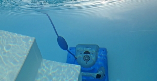 Comment choisir un robot piscine ? Guide, conseils, modèles et prix !