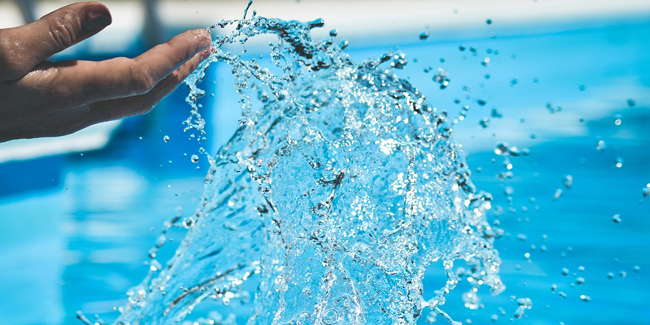 Traitement au brome de la piscine : avantages, inconvénients, dosage