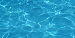 Qu’est-ce qu’un électrolyseur de piscine ? Fonctionnement et entretien