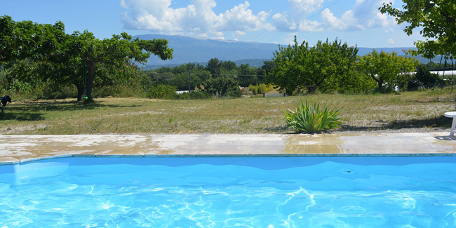 Piscine en autoconstruction : avantages et inconvénients