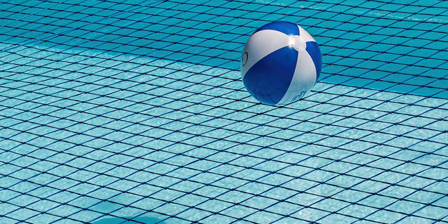 Traitement au chlore de la piscine : avantages, inconvénients, dosage