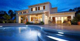 Top 10 des meilleures marques de piscine : comparatif 2025 !